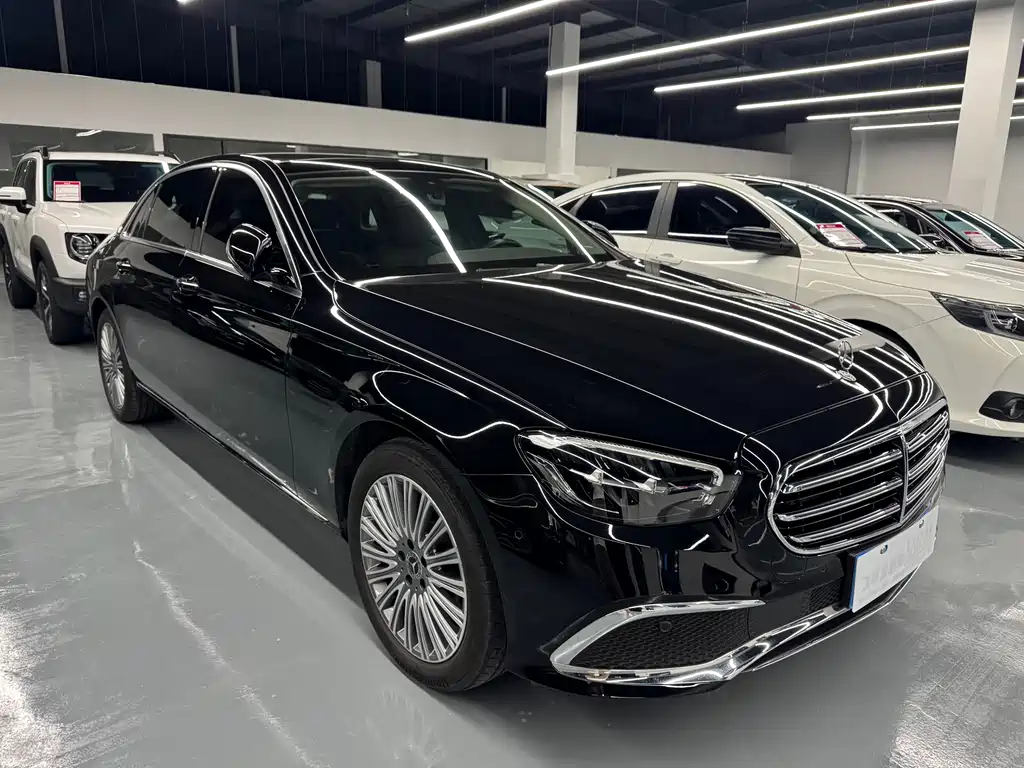 Mercedes-Benz E-Class 2023