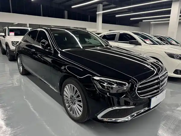 Mercedes-Benz E-Class 2023