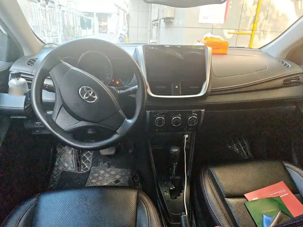 Toyota Yaris L 2019