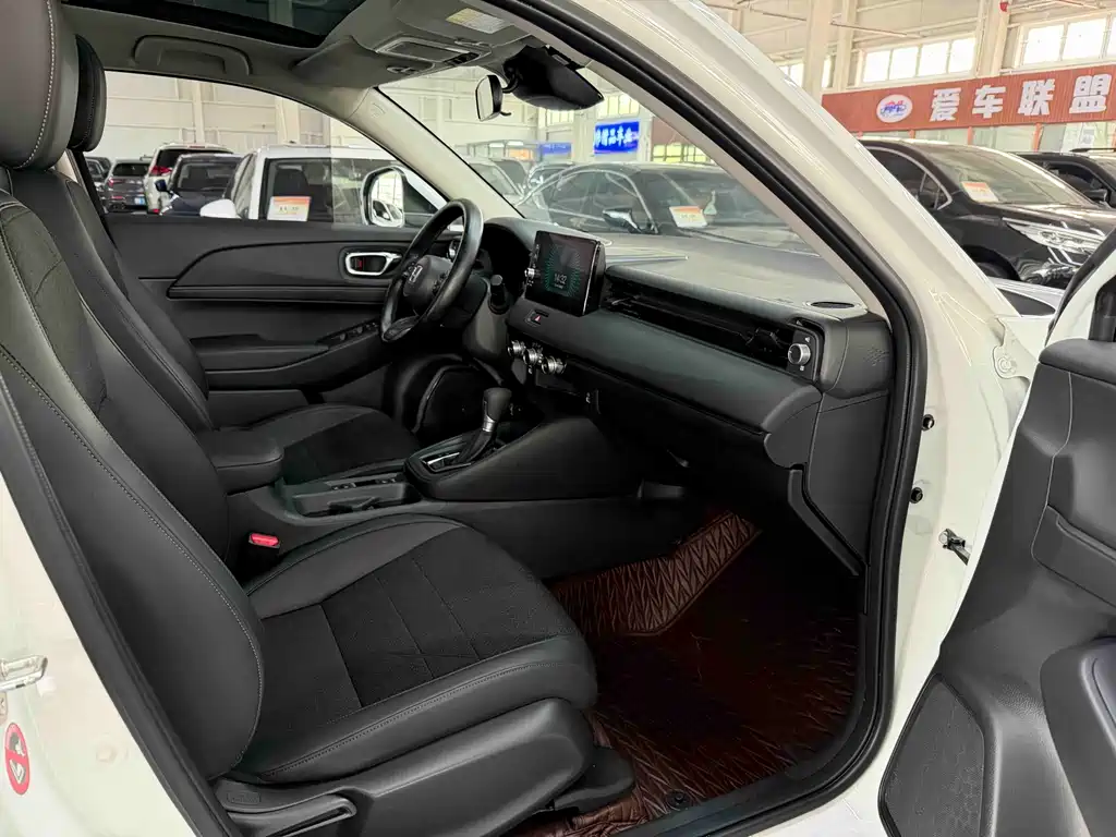 Honda Vezel 2023 — фото 17