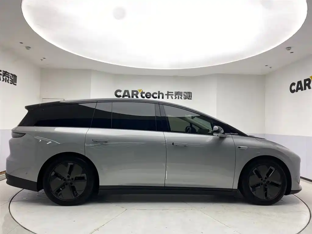 Li Auto i8 2026 — фото 4