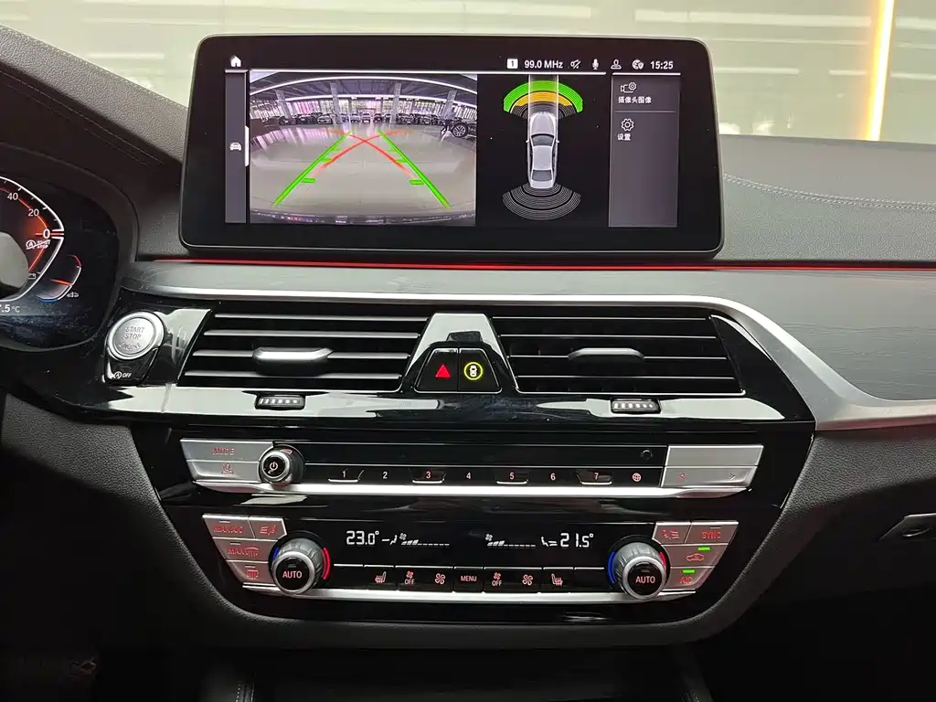 BMW 5 Series 2023 — фото 13