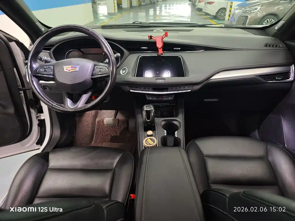 Cadillac XT4 2019 — фото 10