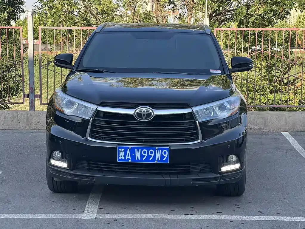 Toyota Highlander 2015 — фото 2
