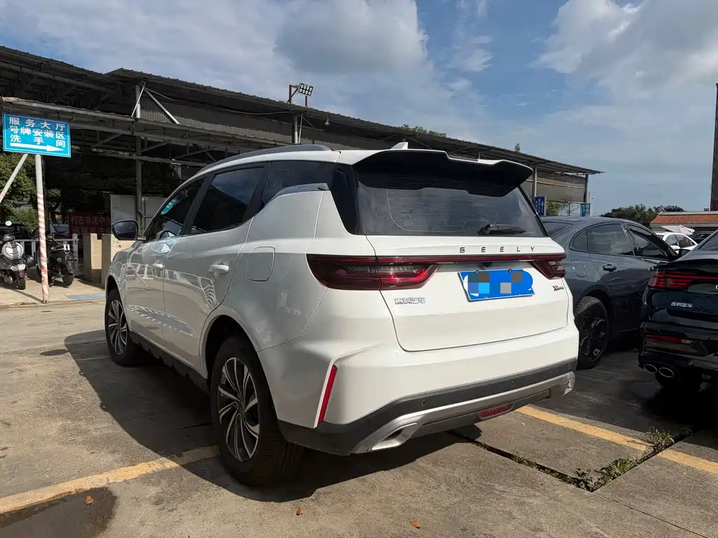 Geely Vision X6 2023 — фото 13