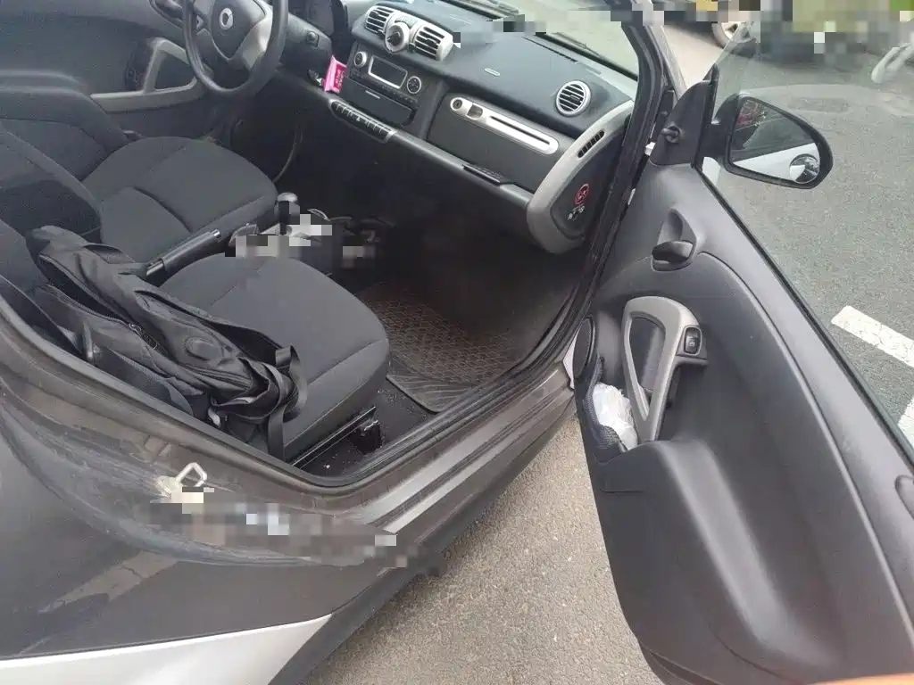 smart Fortwo 2015 — фото 22