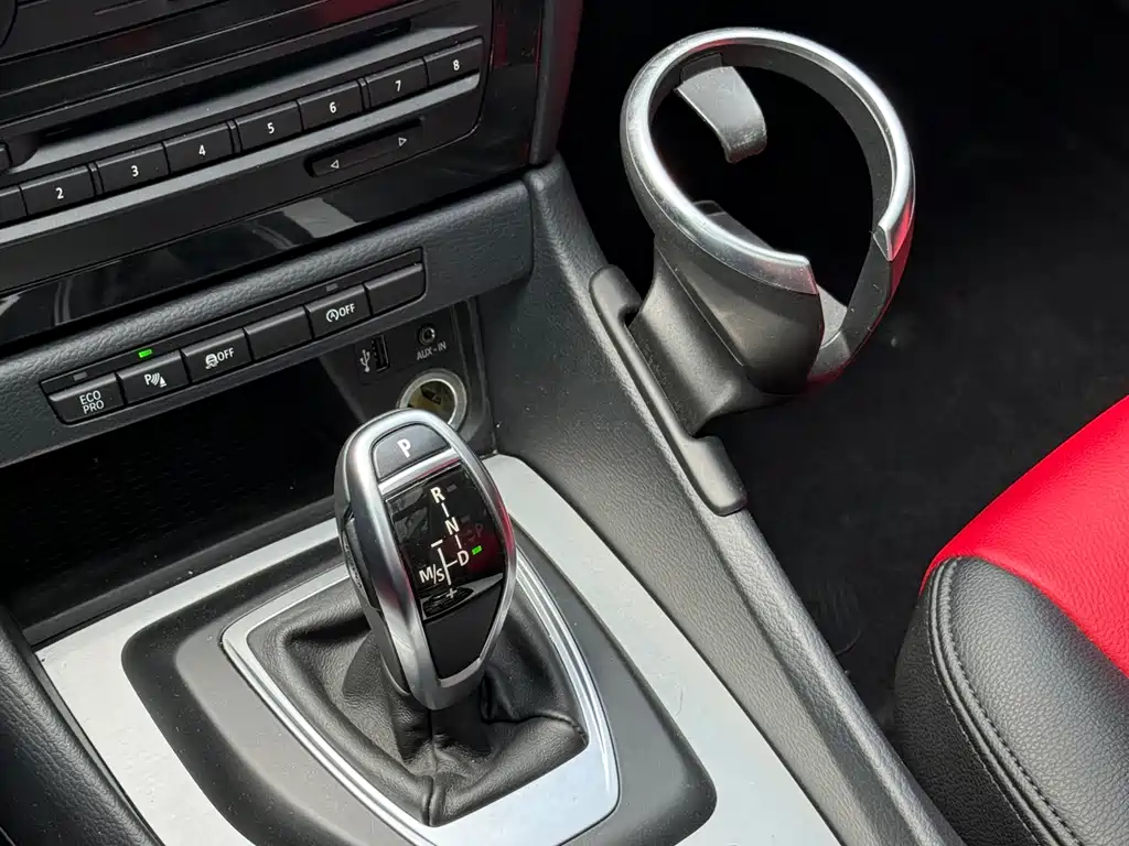 BMW X1 2014 — фото 18