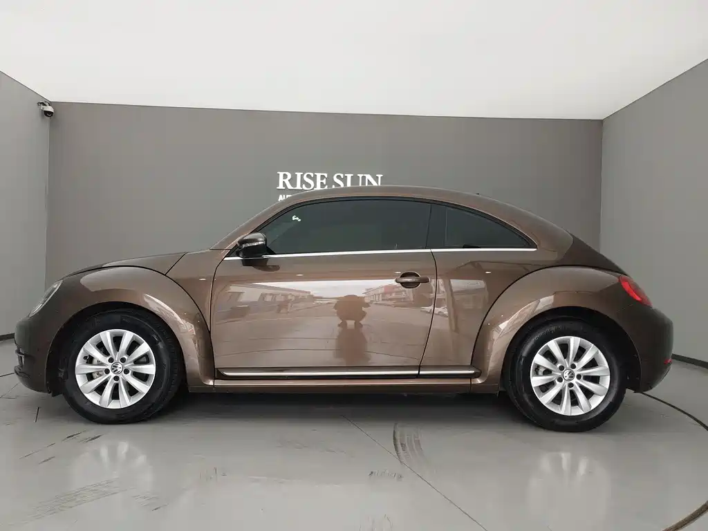 Volkswagen Beetle 2015 — фото 4