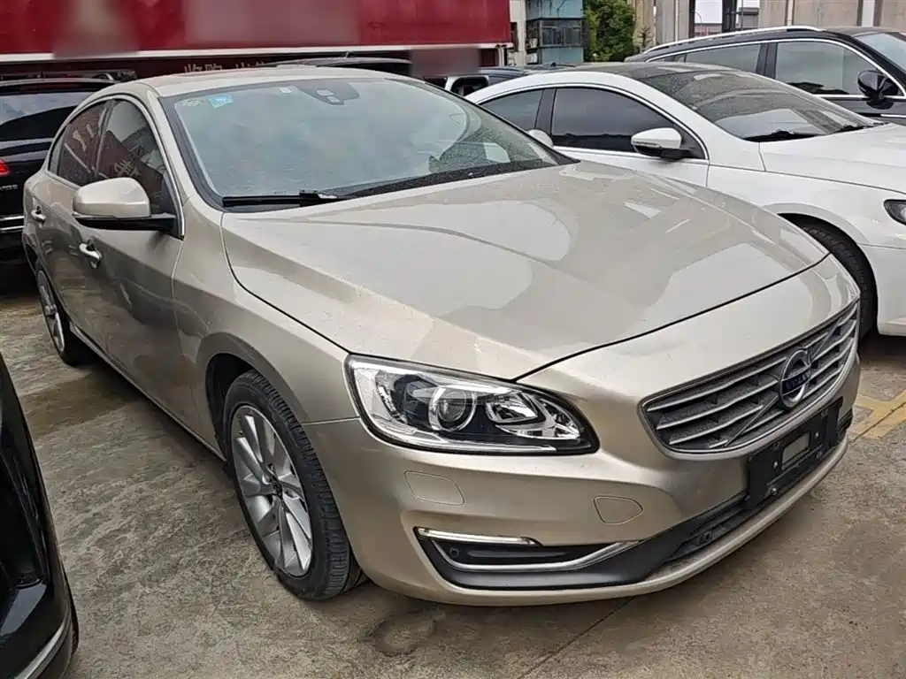 Volvo S60 2018 — фото 4
