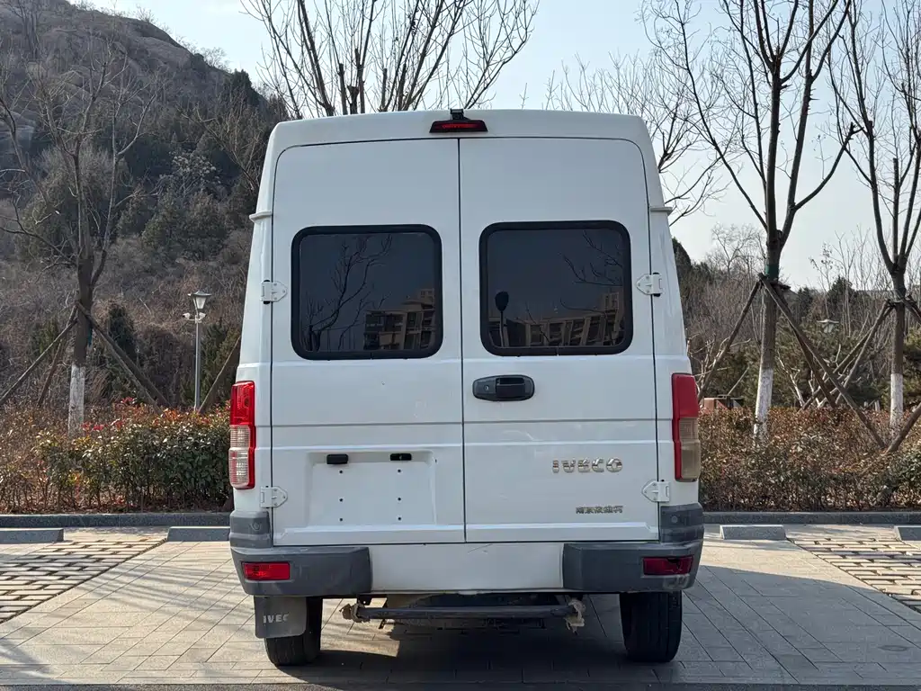 IVECO Daily 2020 — фото 10