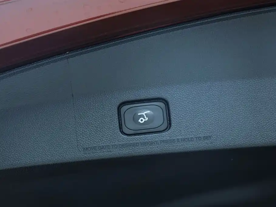 Ford Explorer 2016 — фото 38