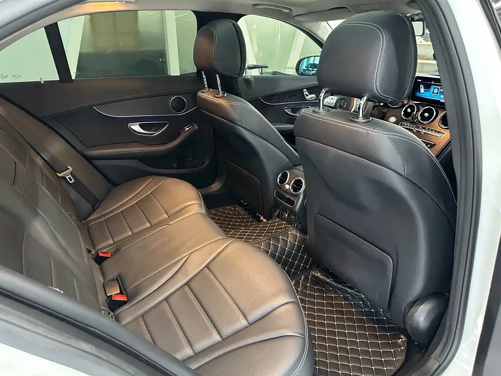 Mercedes-Benz C-Class 2021 — фото 12