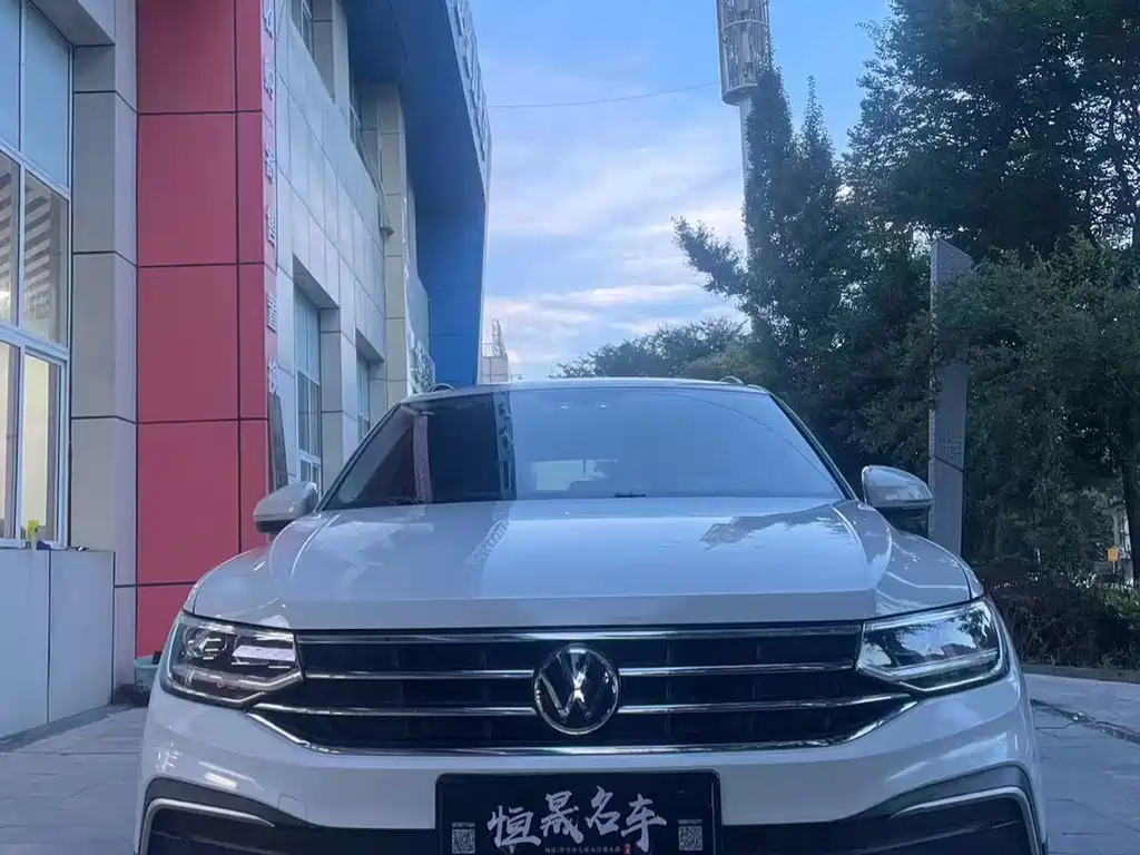 Volkswagen Tiguan L 2022