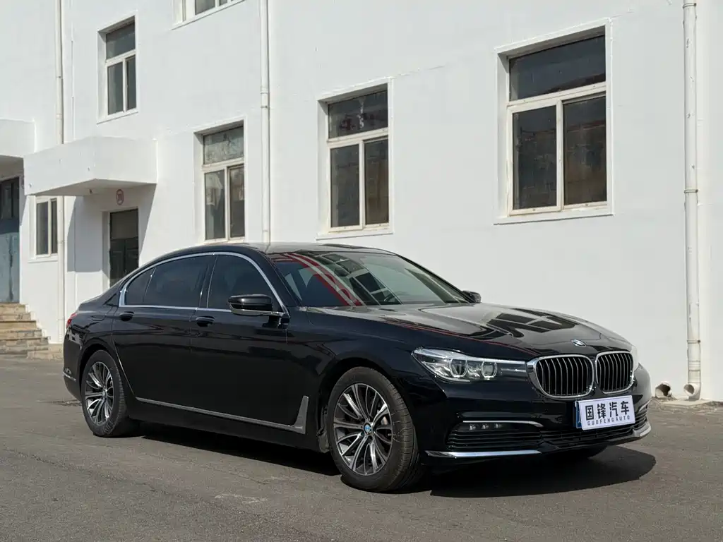 BMW 7 Series 2017 — фото 4