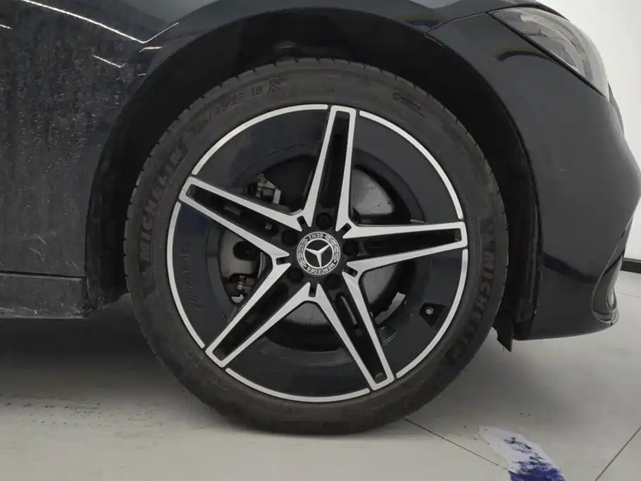 Mercedes-Benz C-Class 2023