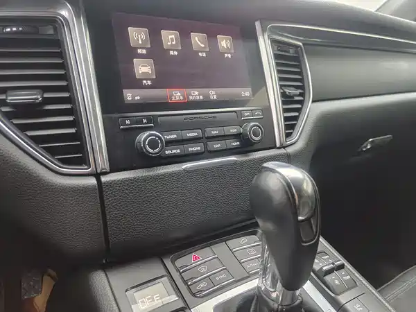 Porsche Macan 2017