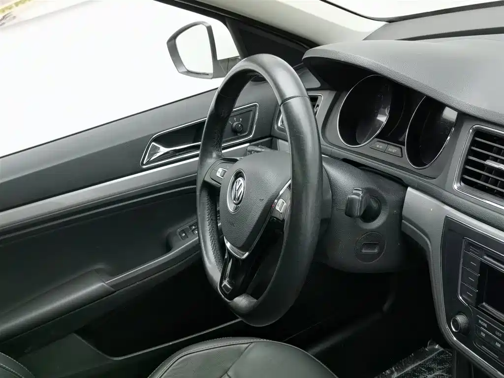 Volkswagen Gran Lavida 2018 — фото 22