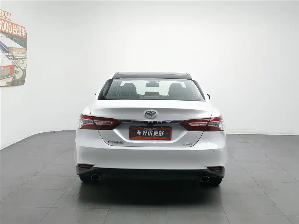 Toyota Camry 2020 — фото 4