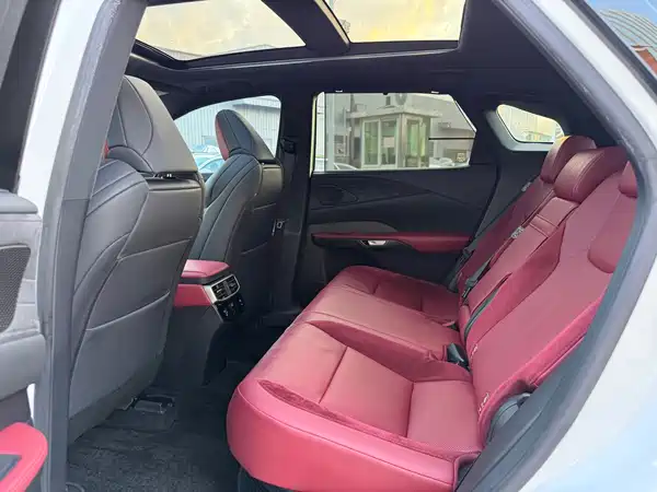 Lexus RX 2023