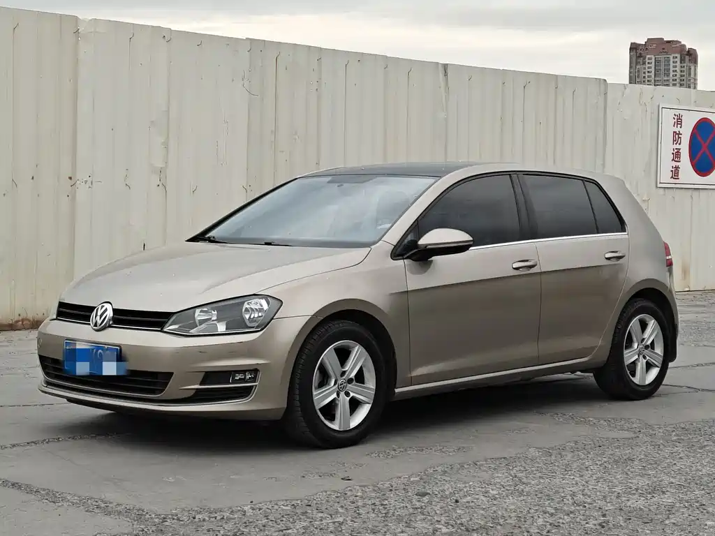 Volkswagen Golf 2017 — фото 1