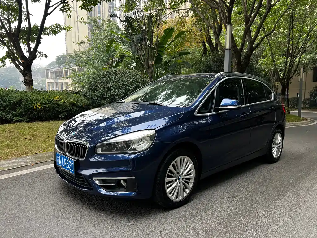 BMW 2 Series Active Tourer 2016 — фото 1