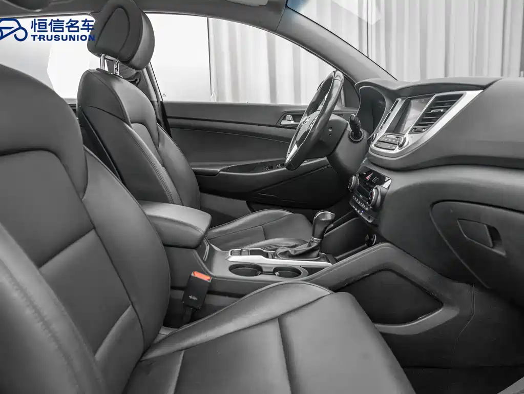 Hyundai Tucson 2017 — фото 14