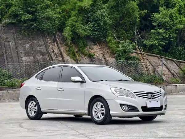 Hyundai Yuedong 2011
