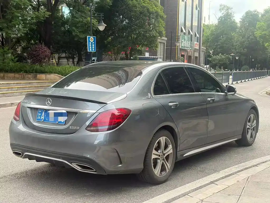 Mercedes-Benz C-Class 2019