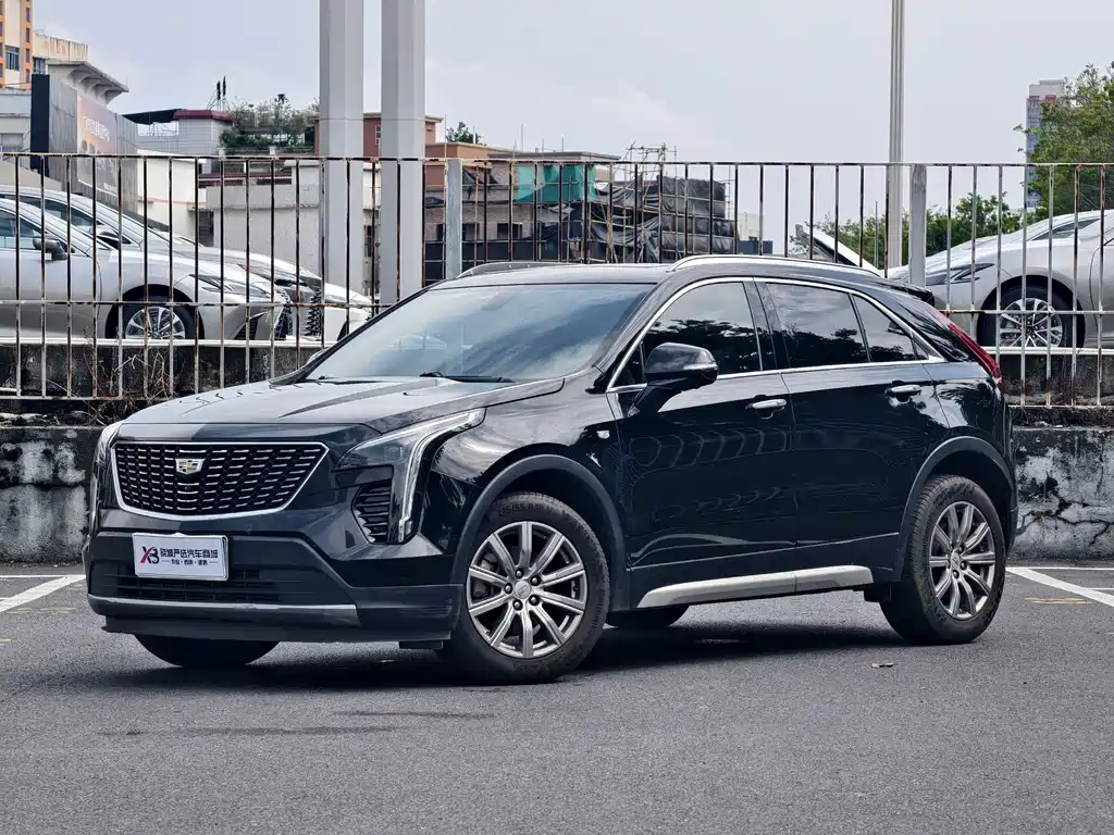 Cadillac XT4 2019 — фото 1