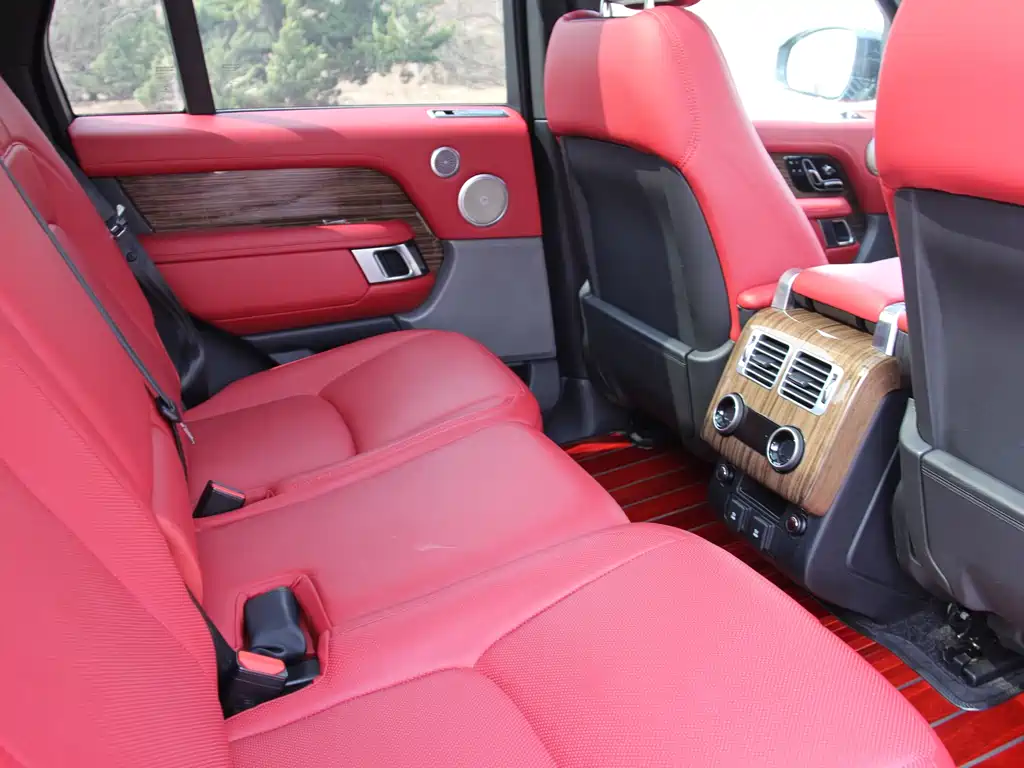 Land Rover Range Rover 2018 — фото 17