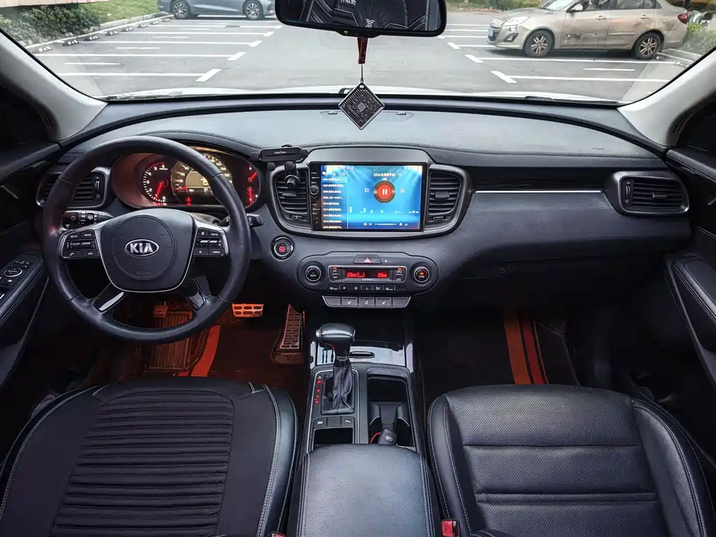 Kia Sorento 2018 — фото 5