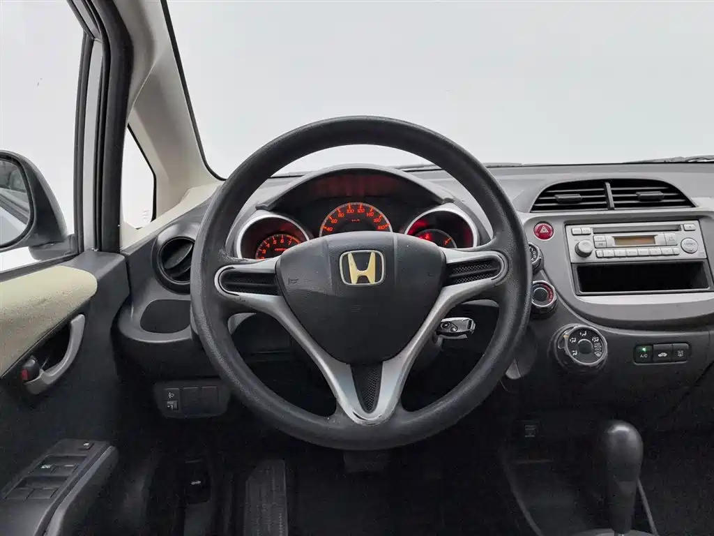 Honda Fit 2013 — фото 11