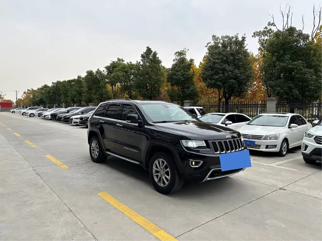 Jeep Grand Cherokee 2015 — фото 3