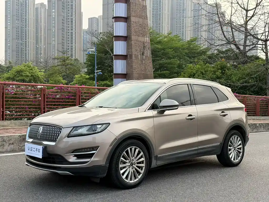 Lincoln MKC 2019 — фото 1