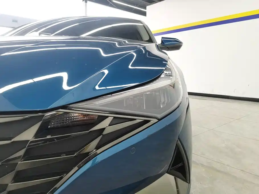 Hyundai Elantra 2020