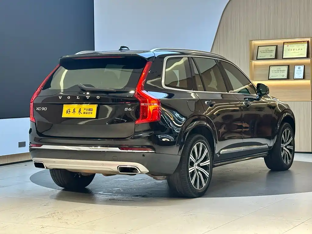 Volvo XC90 2021 — фото 27