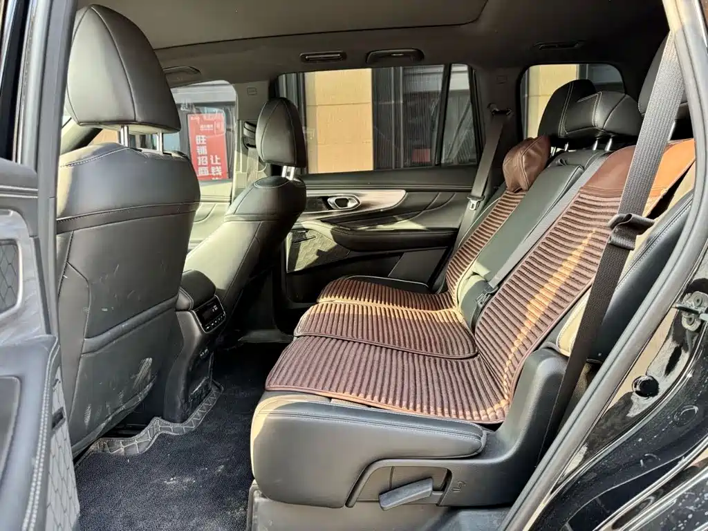 GAC Motor Trumpchi GS8 2024 — фото 20