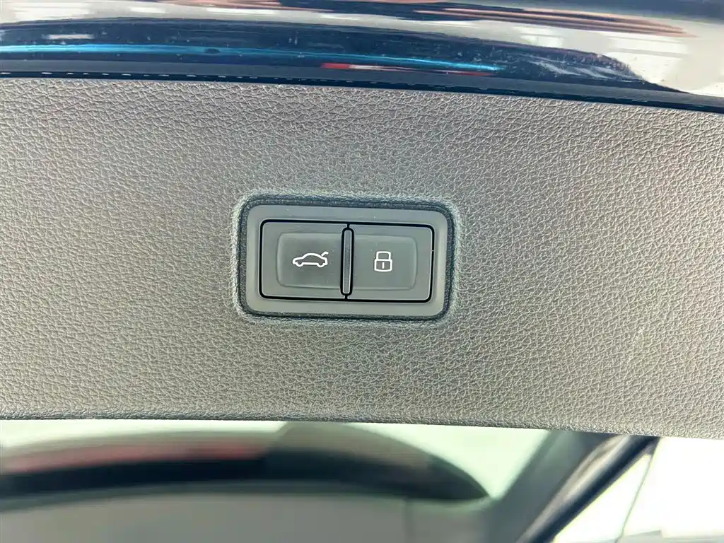 Audi Q7 2017 — фото 21