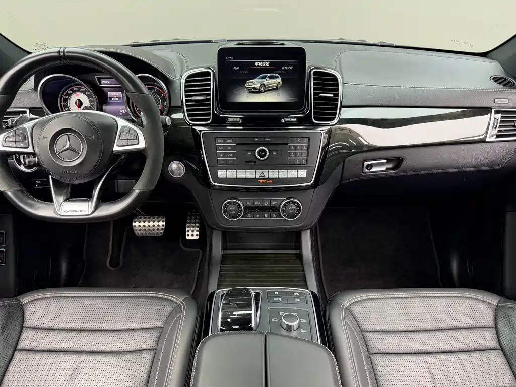 Mercedes-Benz GLS AMG 2017 — фото 7