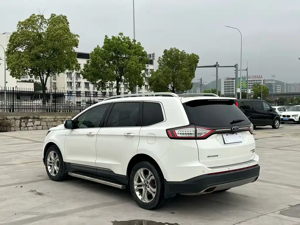 Ford Edge 2015 — фото 6
