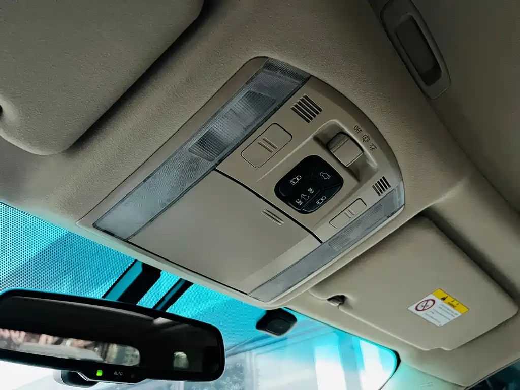 Toyota Alphard 2013 — фото 27