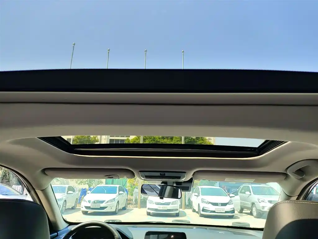 Nissan Teana 2022 — фото 17