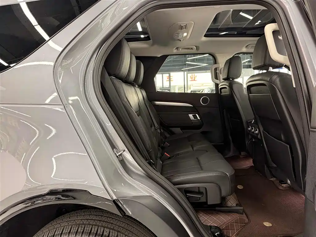 Land Rover Discovery 2020 — фото 14