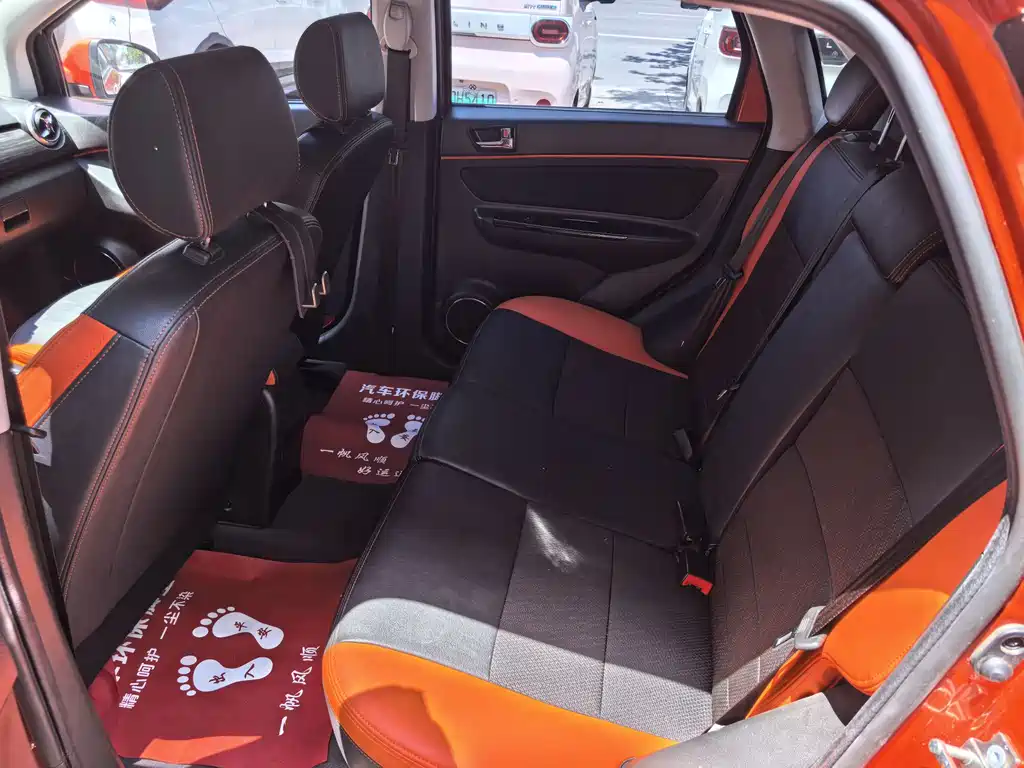 BAIC New Energy EX 2018 — фото 9