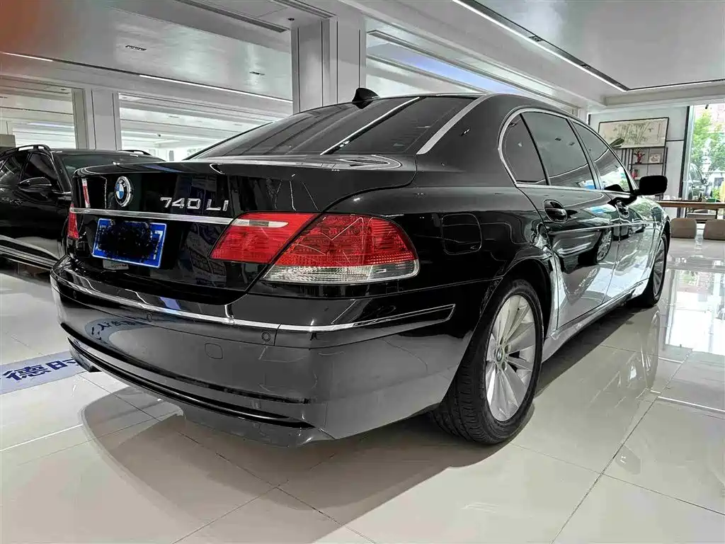 BMW 7 Series 2007 — фото 8