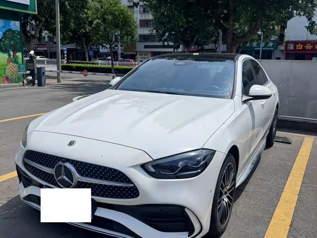 Mercedes-Benz C-Class 2024