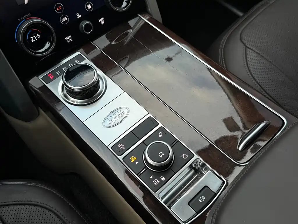 Land Rover Range Rover 2021 — фото 19