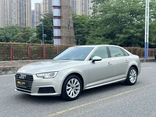 Audi A4L 2017