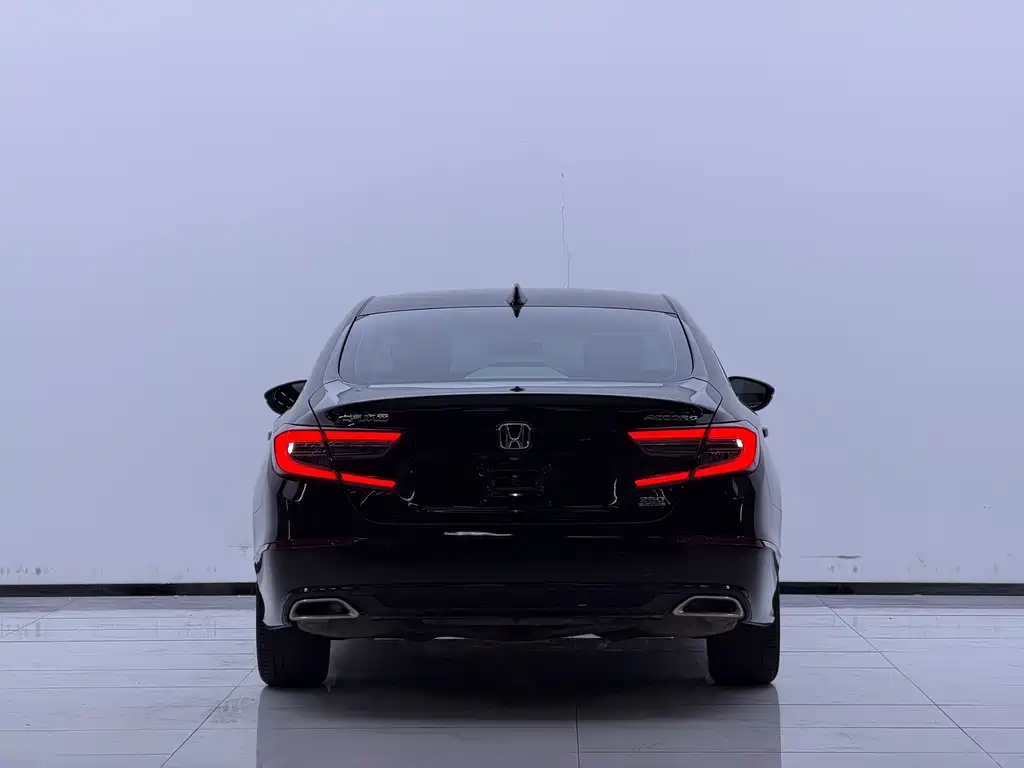 Honda Accord 2022 — фото 19