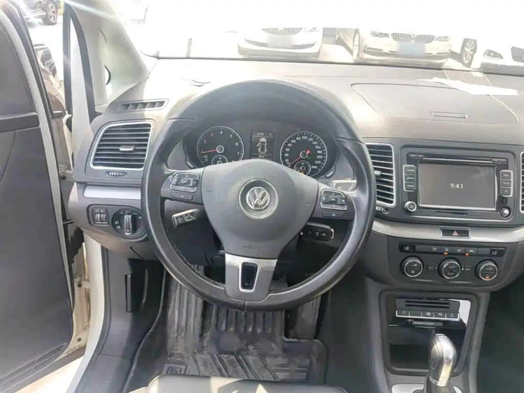 Volkswagen Sharan 2016 — фото 11
